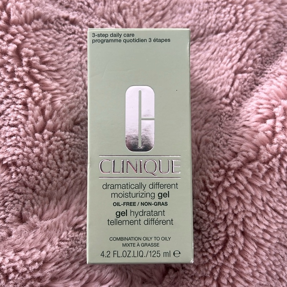 Clinique dramatically different moisturizing gel